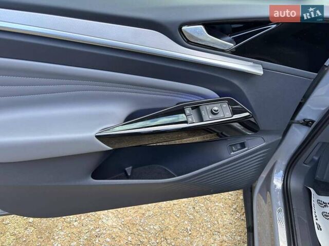 Серый Фольксваген ID.4 Crozz, объемом двигателя 0 л и пробегом 1 тыс. км за 27700 $, фото 16 на Automoto.ua