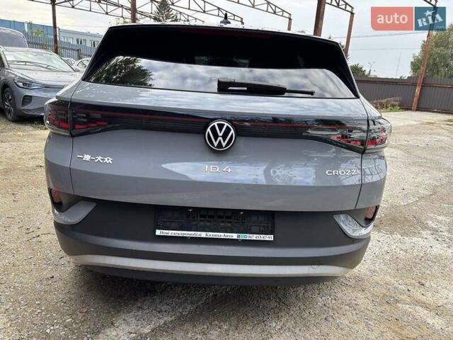 Серый Фольксваген ID.4 Crozz, объемом двигателя 0 л и пробегом 1 тыс. км за 27700 $, фото 7 на Automoto.ua