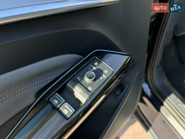 Синий Фольксваген ID.4 Crozz, объемом двигателя 0 л и пробегом 35 тыс. км за 25999 $, фото 19 на Automoto.ua