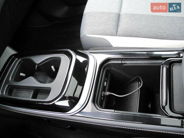 Синій Фольксваген ID.4 Crozz, об'ємом двигуна 0 л та пробігом 37 тис. км за 25000 $, фото 95 на Automoto.ua