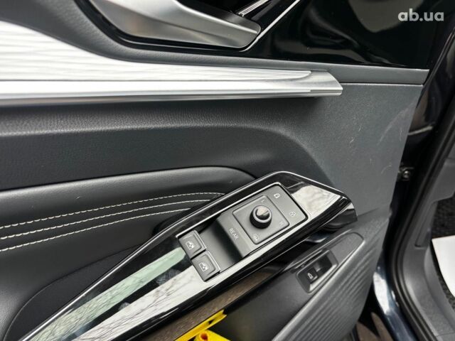 Синій Фольксваген ID.4 Crozz, об'ємом двигуна 0 л та пробігом 40 тис. км за 22190 $, фото 18 на Automoto.ua