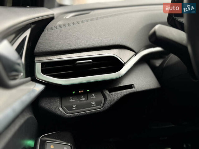 Синій Фольксваген ID.4 Crozz, об'ємом двигуна 0 л та пробігом 12 тис. км за 27900 $, фото 14 на Automoto.ua