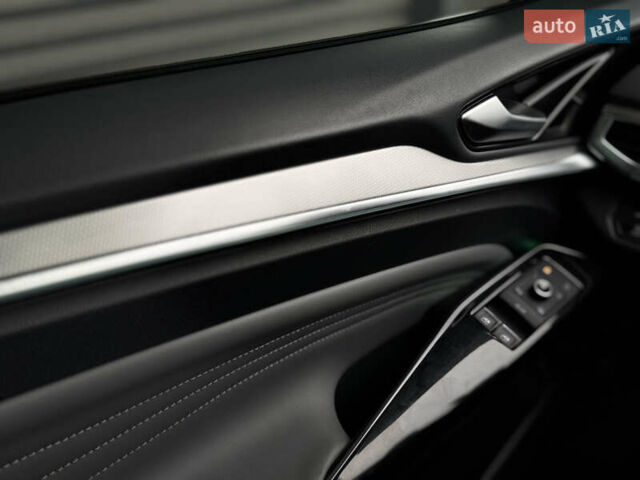 Синій Фольксваген ID.4 Crozz, об'ємом двигуна 0 л та пробігом 12 тис. км за 27900 $, фото 15 на Automoto.ua