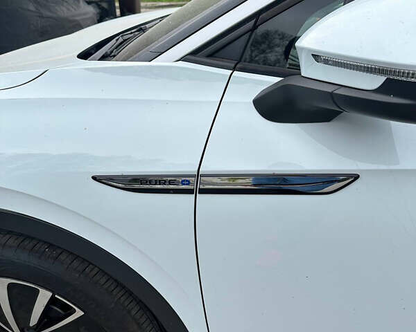 Белый Фольксваген ID.4 X, объемом двигателя 0 л и пробегом 26 тыс. км за 22900 $, фото 5 на Automoto.ua