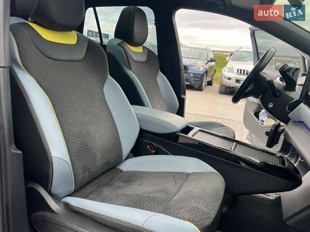 Серый Фольксваген ID.4 X, объемом двигателя 0 л и пробегом 60 тыс. км за 22990 $, фото 43 на Automoto.ua