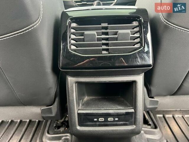 Серый Фольксваген ID.4 X, объемом двигателя 0 л и пробегом 60 тыс. км за 22990 $, фото 35 на Automoto.ua