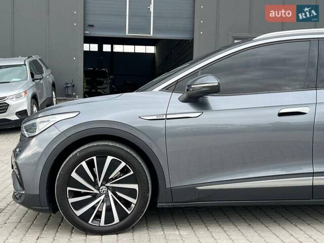 Серый Фольксваген ID.4 X, объемом двигателя 0 л и пробегом 60 тыс. км за 22990 $, фото 3 на Automoto.ua
