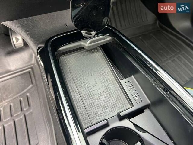 Серый Фольксваген ID.4 X, объемом двигателя 0 л и пробегом 60 тыс. км за 22990 $, фото 30 на Automoto.ua