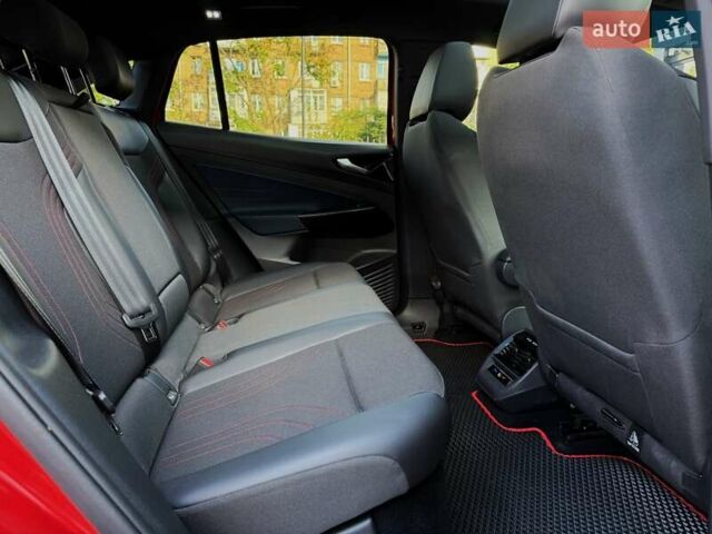 Красный Фольксваген ID.5, объемом двигателя 0 л и пробегом 19 тыс. км за 31700 $, фото 32 на Automoto.ua