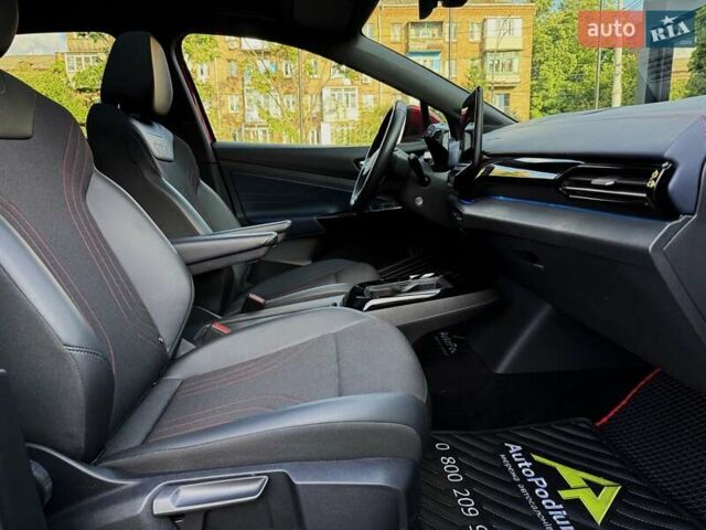 Красный Фольксваген ID.5, объемом двигателя 0 л и пробегом 20 тыс. км за 31500 $, фото 34 на Automoto.ua