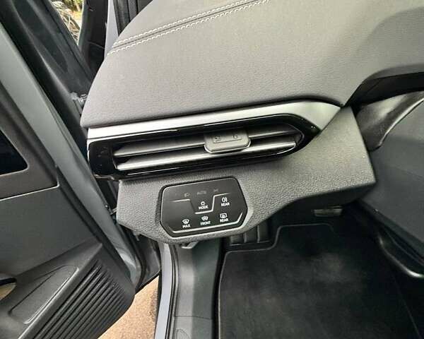 Серый Фольксваген ID.5, объемом двигателя 0 л и пробегом 137 тыс. км за 23700 $, фото 10 на Automoto.ua