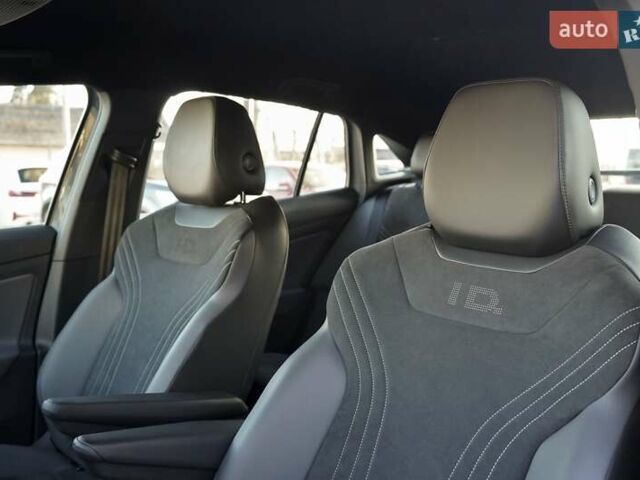 Фольксваген ID.5 2023 в Черновцах на Automoto.ua Серый Фольксваген ID.5, объемом двигателя 0 л и пробегом 4 тыс. км за 32900 $, фото 26 на Automoto.ua