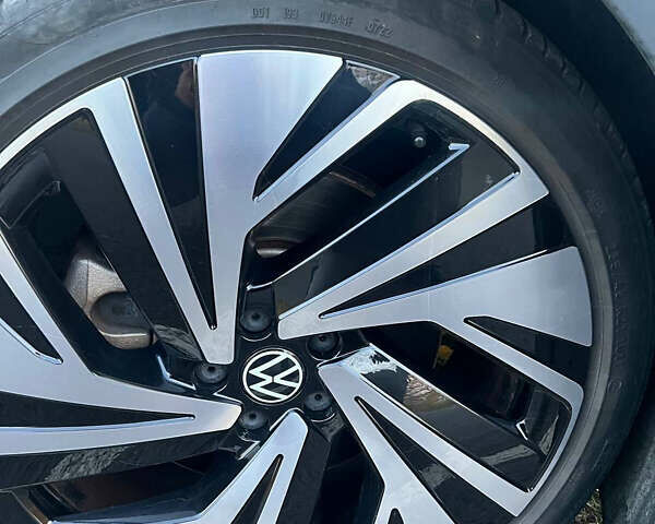 Синий Фольксваген ID.5, объемом двигателя 0 л и пробегом 148 тыс. км за 28000 $, фото 3 на Automoto.ua