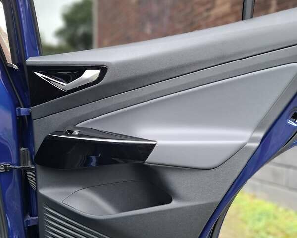 Синий Фольксваген ID.5, объемом двигателя 0 л и пробегом 5 тыс. км за 29500 $, фото 94 на Automoto.ua