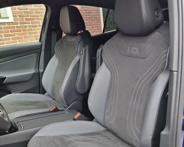 Синий Фольксваген ID.5, объемом двигателя 0 л и пробегом 5 тыс. км за 29000 $, фото 54 на Automoto.ua