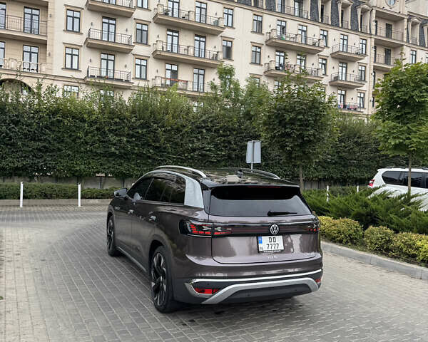 Коричневый Фольксваген ID.6, объемом двигателя 0 л и пробегом 25 тыс. км за 28800 $, фото 9 на Automoto.ua