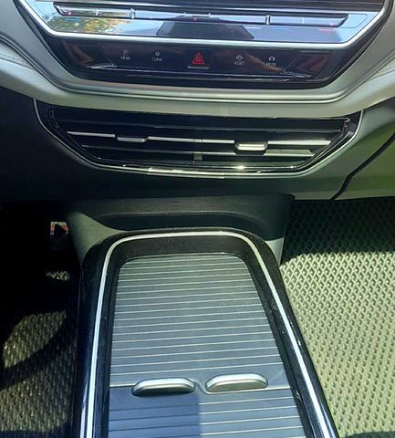 Синий Фольксваген ID.6, объемом двигателя 0 л и пробегом 28 тыс. км за 26600 $, фото 3 на Automoto.ua