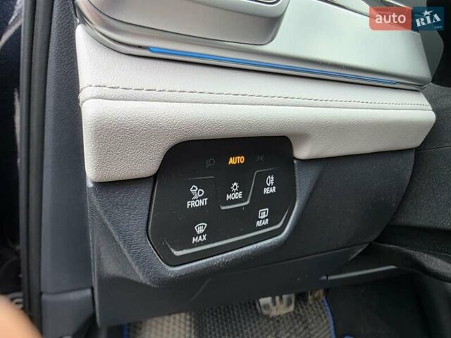 Синій Фольксваген ID.6, об'ємом двигуна 0 л та пробігом 51 тис. км за 27000 $, фото 1 на Automoto.ua