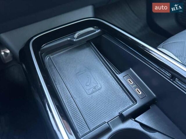 Фольксваген ID.6 2023 в Львове на Automoto.ua Синий Фольксваген ID.6, объемом двигателя 0 л и пробегом 16 тыс. км за 38940 $, фото 35 на Automoto.ua