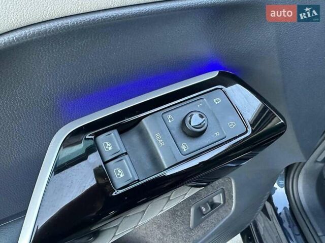 Фольксваген ID.6 2023 в Львове на Automoto.ua Синий Фольксваген ID.6, объемом двигателя 0 л и пробегом 16 тыс. км за 38940 $, фото 18 на Automoto.ua