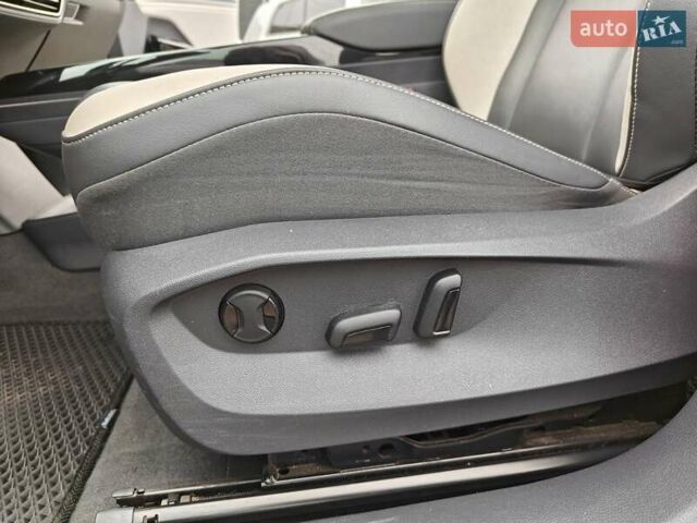 Білий Фольксваген ID.6 Crozz, об'ємом двигуна 0 л та пробігом 68 тис. км за 25600 $, фото 39 на Automoto.ua