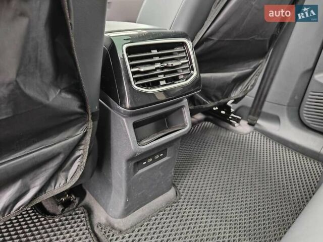 Білий Фольксваген ID.6 Crozz, об'ємом двигуна 0 л та пробігом 68 тис. км за 25600 $, фото 44 на Automoto.ua