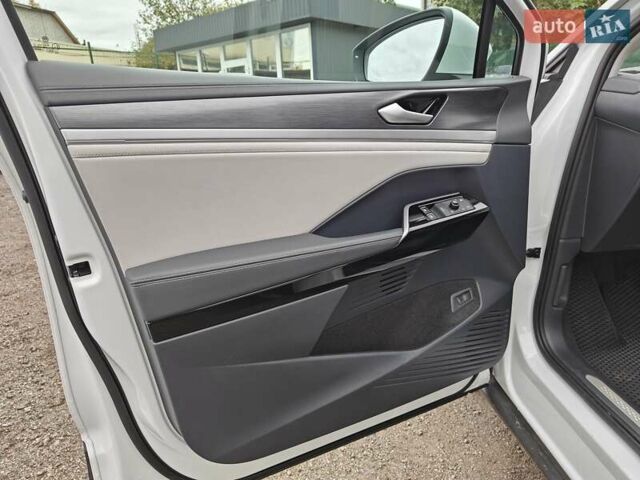 Білий Фольксваген ID.6 Crozz, об'ємом двигуна 0 л та пробігом 68 тис. км за 25600 $, фото 29 на Automoto.ua