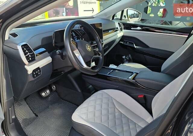 Белый Фольксваген ID.6 Crozz, объемом двигателя 0 л и пробегом 46 тыс. км за 28000 $, фото 10 на Automoto.ua