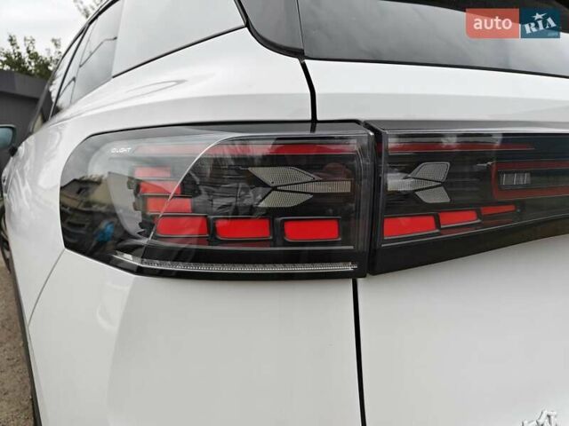 Білий Фольксваген ID.6 Crozz, об'ємом двигуна 0 л та пробігом 68 тис. км за 25600 $, фото 13 на Automoto.ua