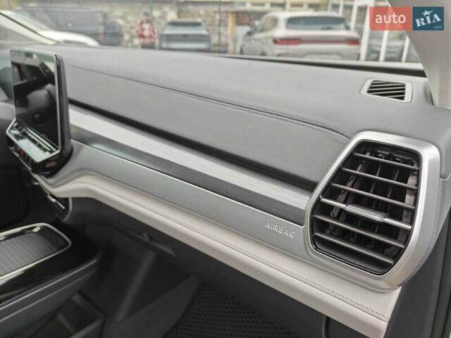 Білий Фольксваген ID.6 Crozz, об'ємом двигуна 0 л та пробігом 68 тис. км за 25600 $, фото 48 на Automoto.ua