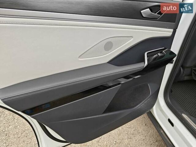 Білий Фольксваген ID.6 Crozz, об'ємом двигуна 0 л та пробігом 68 тис. км за 25600 $, фото 45 на Automoto.ua