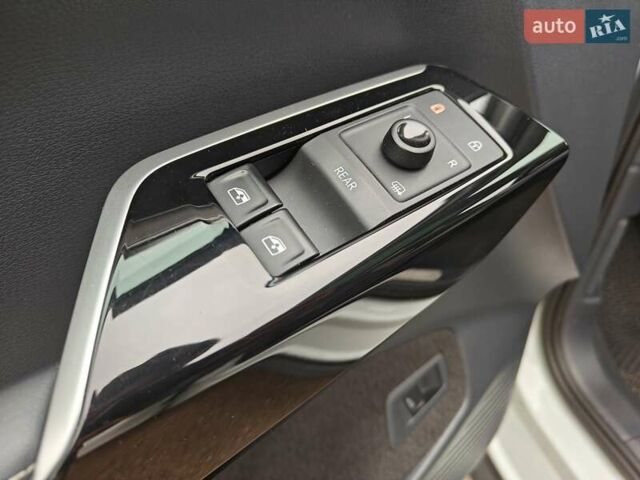 Білий Фольксваген ID.6 Crozz, об'ємом двигуна 0 л та пробігом 68 тис. км за 25600 $, фото 41 на Automoto.ua