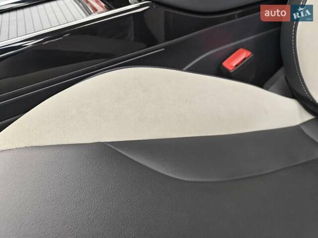 Білий Фольксваген ID.6 Crozz, об'ємом двигуна 0 л та пробігом 68 тис. км за 25600 $, фото 32 на Automoto.ua