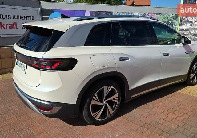 Белый Фольксваген ID.6 Crozz, объемом двигателя 0 л и пробегом 46 тыс. км за 28000 $, фото 3 на Automoto.ua
