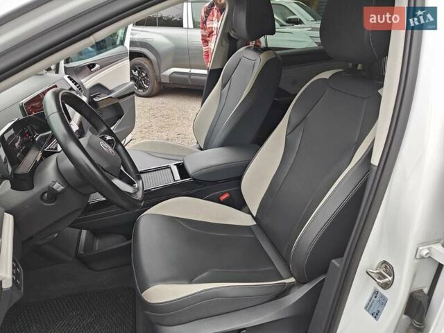 Білий Фольксваген ID.6 Crozz, об'ємом двигуна 0 л та пробігом 68 тис. км за 25600 $, фото 30 на Automoto.ua