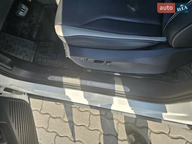 Белый Фольксваген ID.6 Crozz, объемом двигателя 0 л и пробегом 46 тыс. км за 27000 $, фото 18 на Automoto.ua