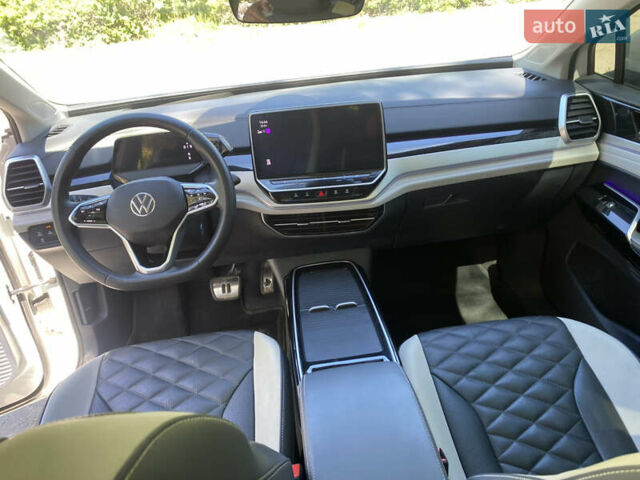 Белый Фольксваген ID.6 Crozz, объемом двигателя 0 л и пробегом 57 тыс. км за 28000 $, фото 11 на Automoto.ua