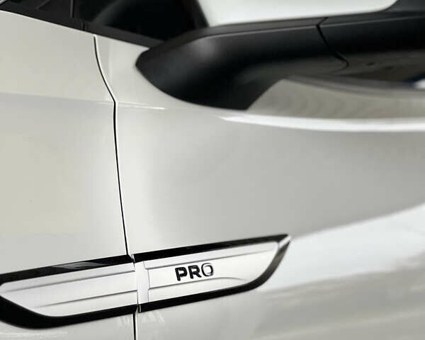 Белый Фольксваген ID.6 Crozz, объемом двигателя 0 л и пробегом 60 тыс. км за 28700 $, фото 6 на Automoto.ua