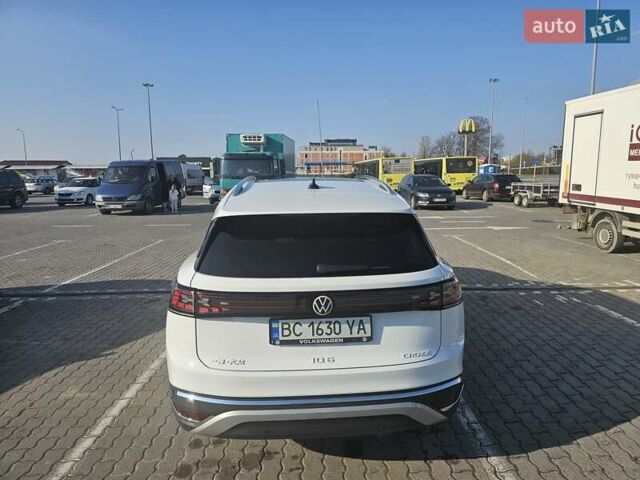 Белый Фольксваген ID.6 Crozz, объемом двигателя 0 л и пробегом 46 тыс. км за 27000 $, фото 6 на Automoto.ua