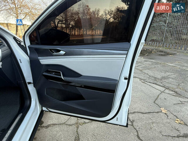 Белый Фольксваген ID.6 Crozz, объемом двигателя 0 л и пробегом 64 тыс. км за 26500 $, фото 29 на Automoto.ua