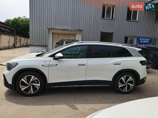 Белый Фольксваген ID.6 Crozz, объемом двигателя 0 л и пробегом 22 тыс. км за 29000 $, фото 2 на Automoto.ua