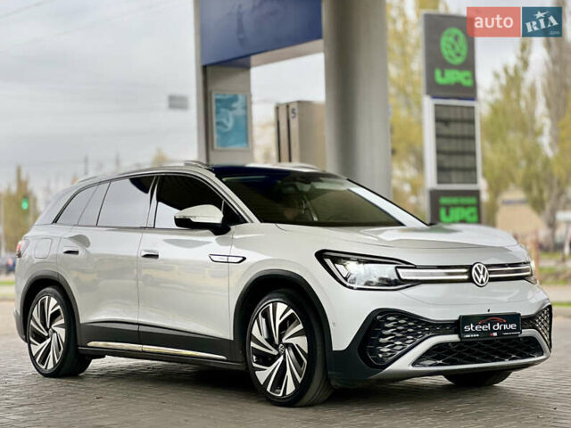 Белый Фольксваген ID.6 Crozz, объемом двигателя 0 л и пробегом 60 тыс. км за 28700 $, фото 2 на Automoto.ua
