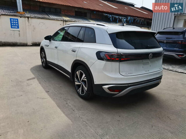 Белый Фольксваген ID.6 Crozz, объемом двигателя 0 л и пробегом 22 тыс. км за 29000 $, фото 1 на Automoto.ua