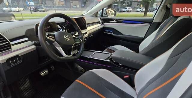 Білий Фольксваген ID.6 Crozz, об'ємом двигуна 0 л та пробігом 27 тис. км за 29500 $, фото 10 на Automoto.ua
