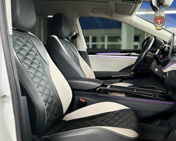 Белый Фольксваген ID.6 Crozz, объемом двигателя 0 л и пробегом 60 тыс. км за 28700 $, фото 21 на Automoto.ua