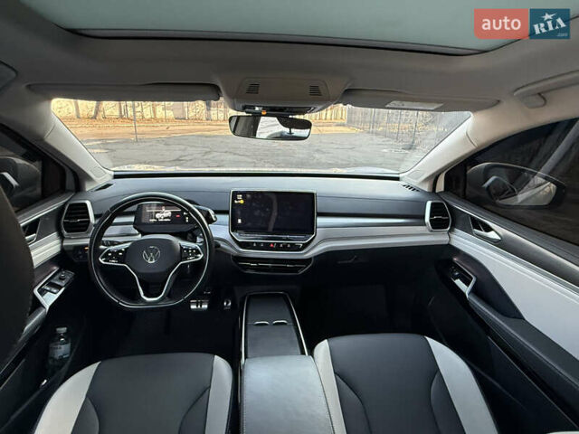 Белый Фольксваген ID.6 Crozz, объемом двигателя 0 л и пробегом 64 тыс. км за 26500 $, фото 24 на Automoto.ua