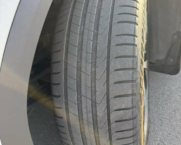 Білий Фольксваген ID.6 Crozz, об'ємом двигуна 0 л та пробігом 37 тис. км за 27000 $, фото 29 на Automoto.ua
