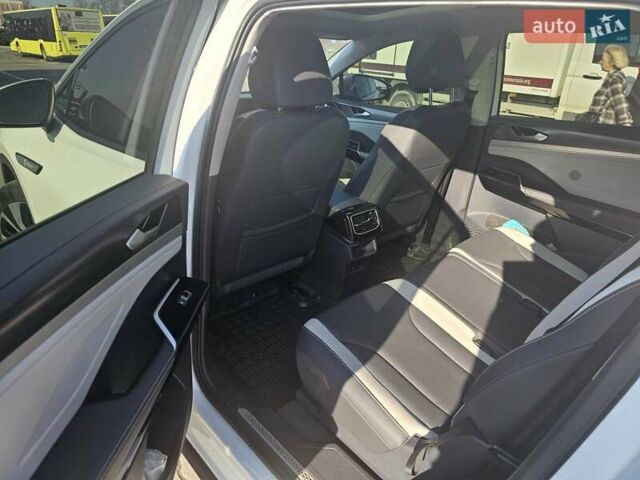 Белый Фольксваген ID.6 Crozz, объемом двигателя 0 л и пробегом 46 тыс. км за 27000 $, фото 20 на Automoto.ua