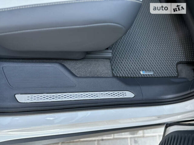 Белый Фольксваген ID.6 Crozz, объемом двигателя 0 л и пробегом 41 тыс. км за 34000 $, фото 70 на Automoto.ua