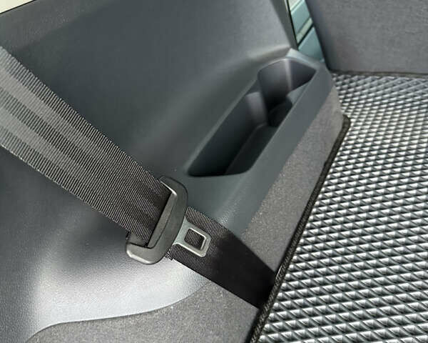 Белый Фольксваген ID.6 Crozz, объемом двигателя 0 л и пробегом 41 тыс. км за 34000 $, фото 80 на Automoto.ua